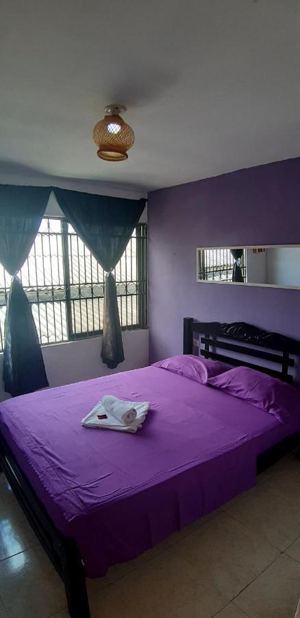 Hostel Shalom Adonai Cartagena Exterior photo