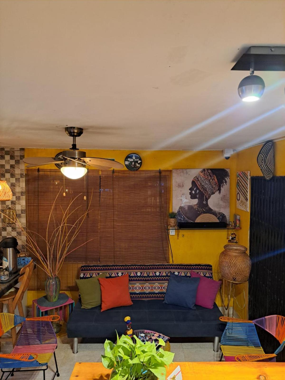 Hostel Shalom Adonai Cartagena Exterior photo