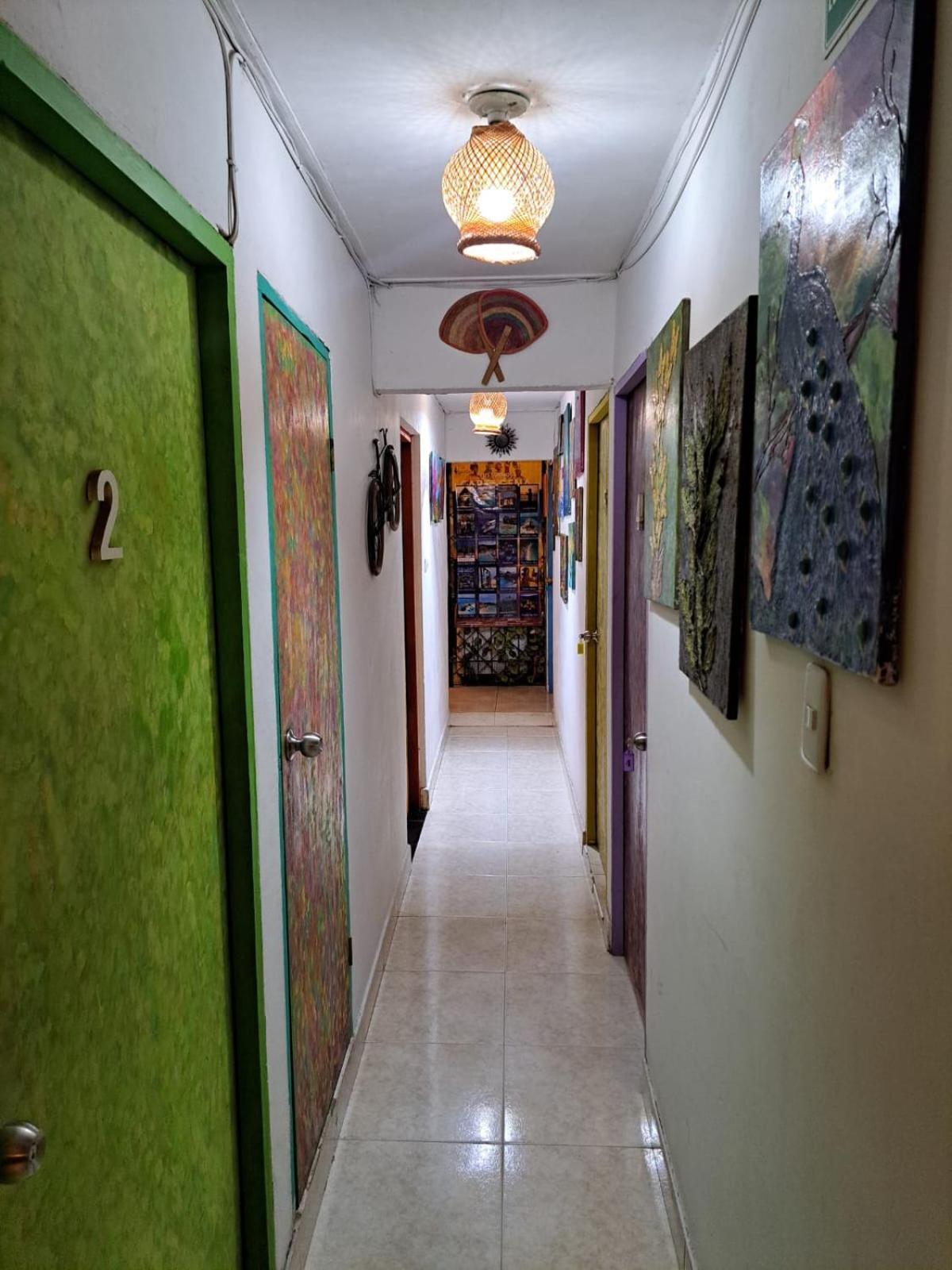 Hostel Shalom Adonai Cartagena Exterior photo